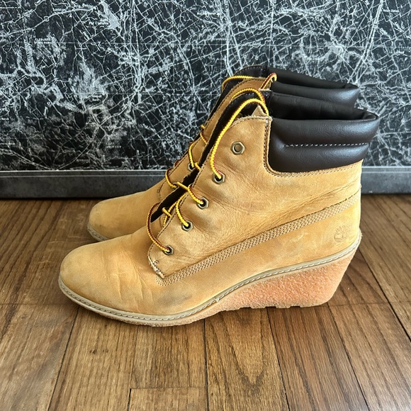 Women’s Timberland Wedge Boots - Picture 1 of 6